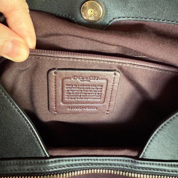 Coach Lexy Shoulder Bag Black Quilted Leather - Picture 5 of 15